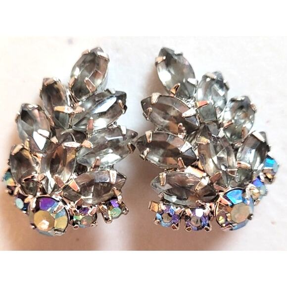 Vintage Rhinestone Cluster Earrings Smoky Gray Green & AB Clip On Chunky Glam - Picture 1 of 4